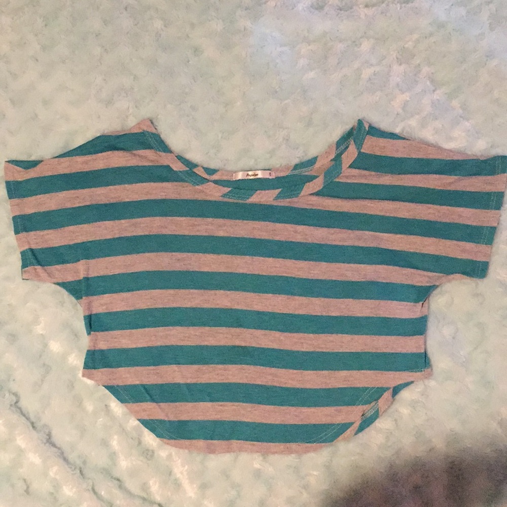 Papaya size Medium half shirt